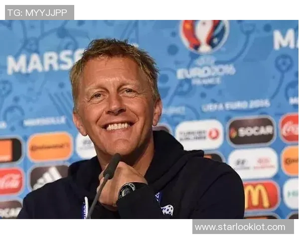 欧洲足球明星的妻子们：她们背后的故事与生活揭秘